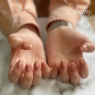 ネイル Giverny .のネイルデザイン
