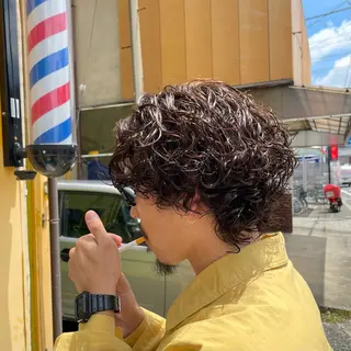 ショート パーマ メンズ 本橋 琴実のヘアスタイル
