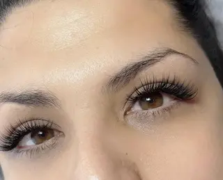 マツエク・マツパ Akina&Eye lash🌼LED店のマツエク・マツパデザイン