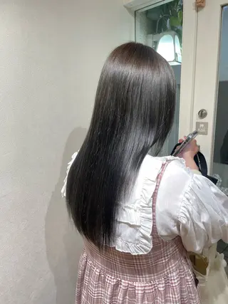 ロング カラー コトミ【メンズ】 【曲がる縮毛矯正】のヘアスタイル