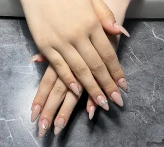ネイル PEEKABOO NAIL 梅田のネイルデザイン