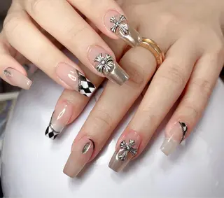 ネイル M🌷nail 長さだし専門店のネイルデザイン