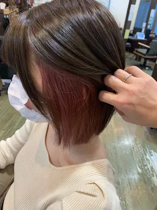 ミディアム カラー 佐藤 瑚碧のヘアスタイル