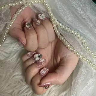 ネイル LAVISH sakiのネイルデザイン