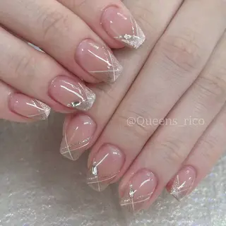 ネイル Queens テイのネイルデザイン