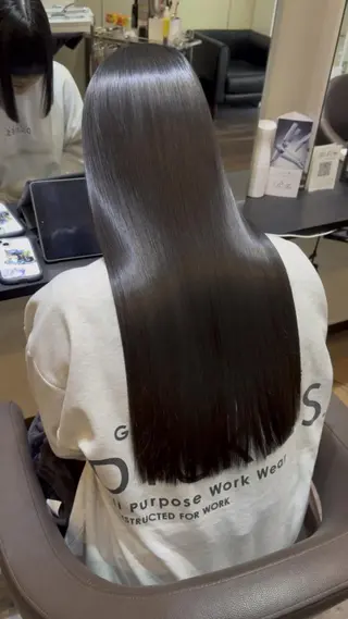 ロング 作田 洋介のヘアスタイル