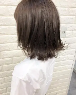 ミディアム カラー famille ファミーユのヘアスタイル