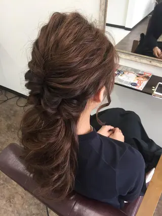 ヘアアレンジ HAIR carelyのヘアスタイル