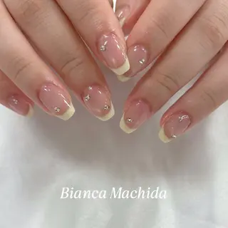 ネイル Bianca 🌟 yanagihasiのネイルデザイン