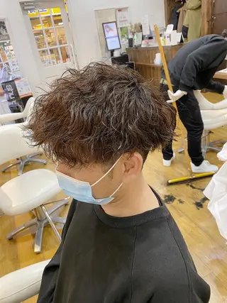 ショート パーマ メンズ 原田 涼矢のヘアスタイル