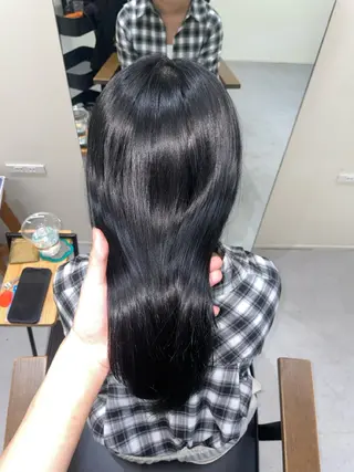 ロング カラー JURI /HUIのヘアスタイル