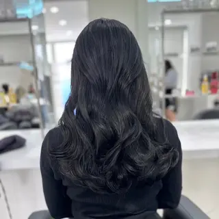 ロング カラー 🧸レイヤー× ベージュ🥯カホ🍯のヘアスタイル