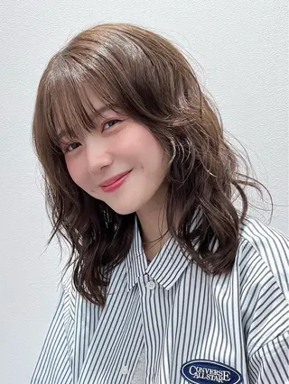 ミディアム パーマ 髪質改善カラー Unami 太田英寿のヘアスタイル