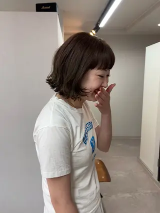 ショート カラー パーマ ラフパーマ🤎ベージ ュカラー🤎annaのヘアスタイル