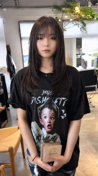 セミロング 似合わせレイヤー 手塚亮汰のヘアスタイル
