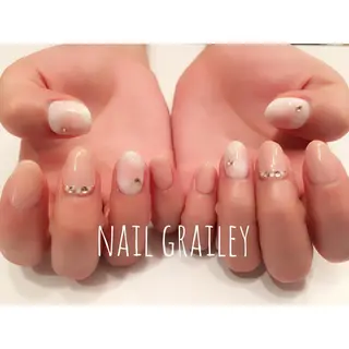 ネイル Grailey nail salonのネイルデザイン
