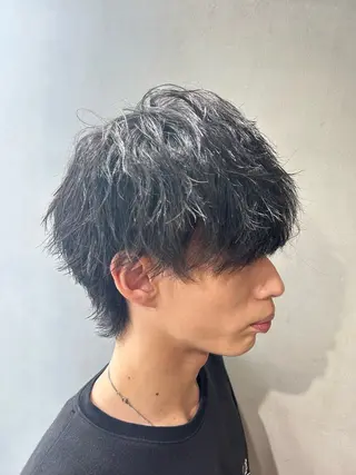 ミディアム メンズ ラウンドマッシュ/ フェザーショート大阪のヘアスタイル