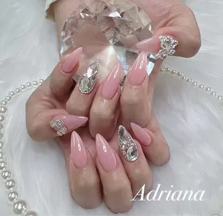 ネイル ADRIANA 大久保駅前徒歩2分のネイルデザイン