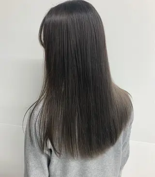 ロング レイヤーカット 赤み消し　店長/大和のヘアスタイル