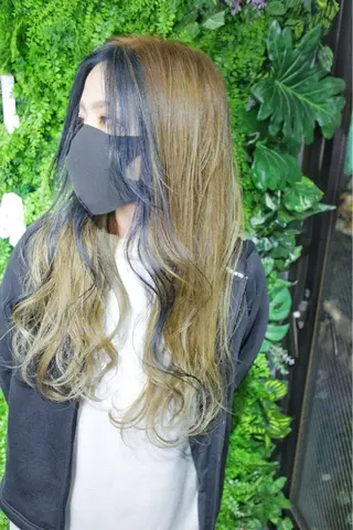 ロング カラー 吉本 知弘のヘアスタイル
