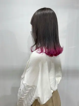カラー white.梅田 デザインカラー🦄のヘアスタイル