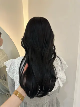 ロング カラー ヘアアレンジ 透明感カラー🩵 レイヤーカットYUIのヘアスタイル