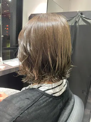 ミディアム カラー ショート/脱白髪染め ☆宇﨑悠実のヘアスタイル