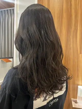 カラー コバヤシ ユメのヘアスタイル