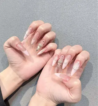 ネイル ヴ クエンのネイルデザイン