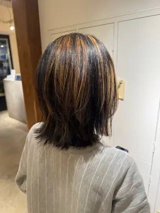 ミディアム 山根 里緒のヘアスタイル