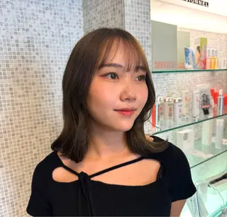 ミディアム 岡元 綺良のヘアスタイル