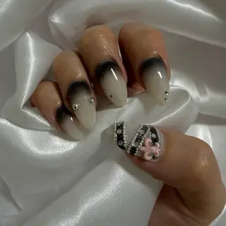 ネイル 。*✧⛓️ mayu⛓️✧︎*。のネイルデザイン