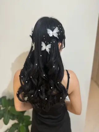 ロング ヘアアレンジ 鷲見 望のヘアスタイル