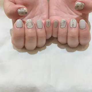 ネイル 藤原 胡桃のネイルデザイン