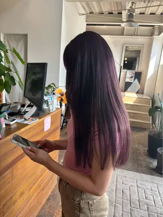 ロング 岸和田BRAS /赤み消しカラーのヘアスタイル