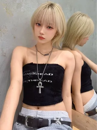 ショート カラー 淺井 咲那のヘアスタイル