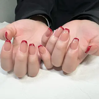 ネイル RIEKO🍒 ワンホン♡推しネイルのネイルデザイン