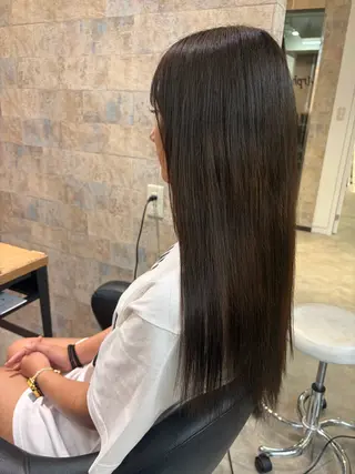 ロング 前田 みのりのヘアスタイル