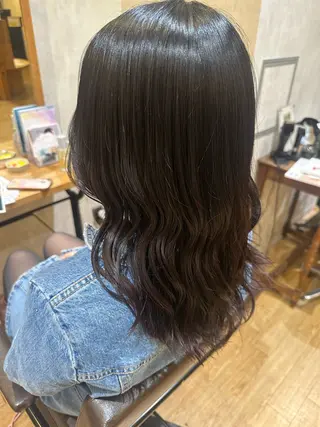 ミディアム 西野 美桜のヘアスタイル