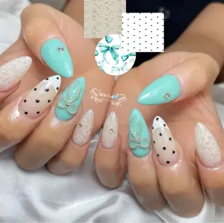 ãã€ã« ðð·ð»ð² XiinhNailã®ãã€ã«ãã¶ã€ã³