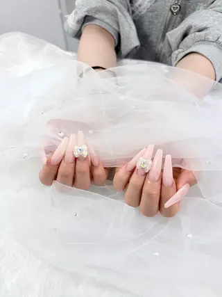 ネイル akari🎀 京橋 ARRINEのネイルデザイン