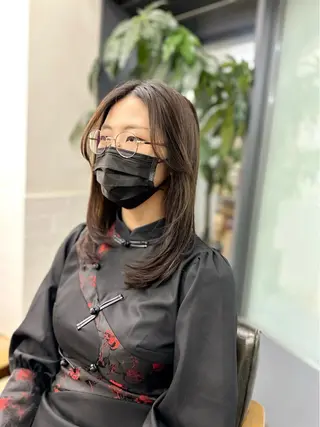 ミディアム カラー パーマ ヘアアレンジ メンズ キッズ ネイル マツエク・マツパ アイブロウ 似合せレイヤー/ 柔らか透明感カラーのヘアスタイル