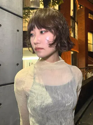 ショート レイヤーカット\パー マ　chinatsuのヘアスタイル