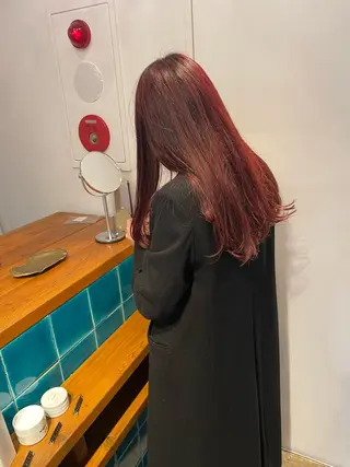 ロング カラー MIOベージュカラー 柔らかいカラーのヘアスタイル