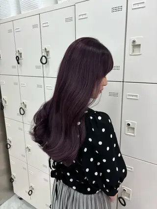 ロング カラー 抜け感レイヤー︴ ニュアンスカラーのヘアスタイル