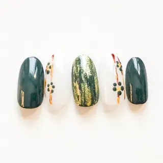 ネイル tiarynail K K🐼のネイルデザイン