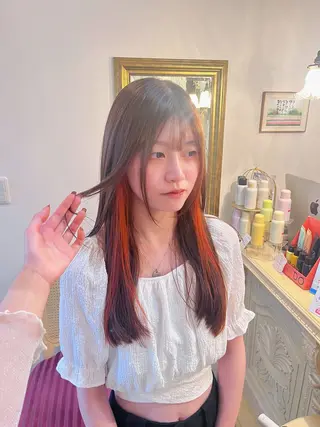 カラー 小林 真誉のヘアスタイル