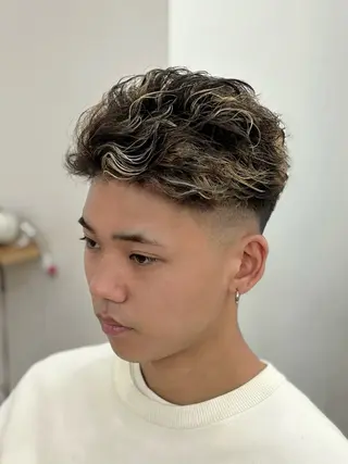 パーマ メンズ 金子 千登のヘアスタイル