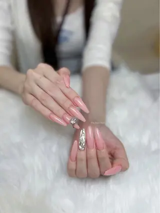 ネイル HANA 長さだしのネイルデザイン