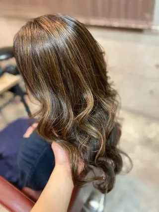 ロング カラー ERIKO Tのヘアスタイル